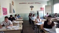Анализ опровергает мнение, что болгарские школьники перегружены учебой