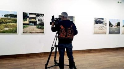 &quot;Под светом светлячков&quot; - выставка о самосожжениях в Болгарии в 2013 году