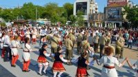 Более 450 танцоров закрутят „Хоровод у лазурного берега“ в субботу в Бургасе