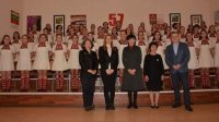 Супруга премьер-министра Японии поздравила Детский хор БНР на болгарском языке