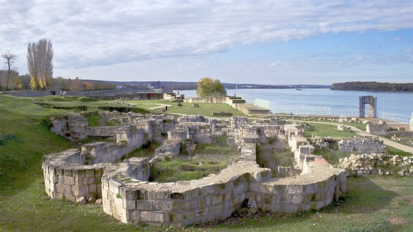 Византия признает первого болгарского патриарха Дамяна в октябре 927 г.