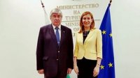 Министр Ангелкова и посол России Макаров обсудили сотрудничество в сфере туризма