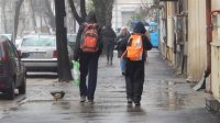 ВМРО: Родители, не разрешающие своим детям посещать школу, должны нести уголовную ответственность