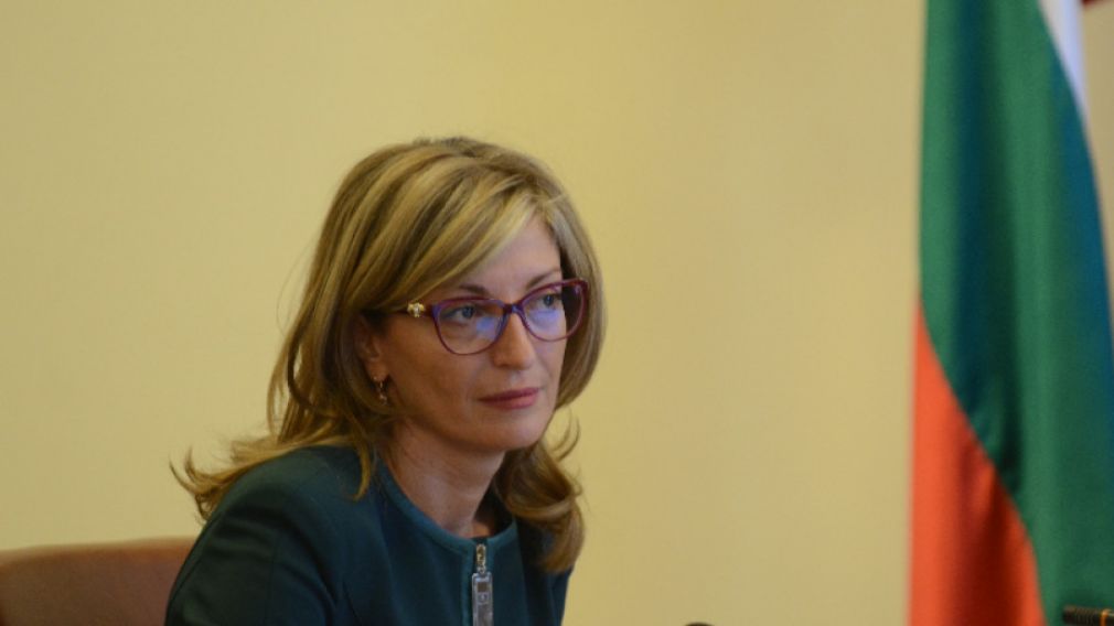 Екатерина Захариева: Болгария не станет препятствием для Северной Македонии
