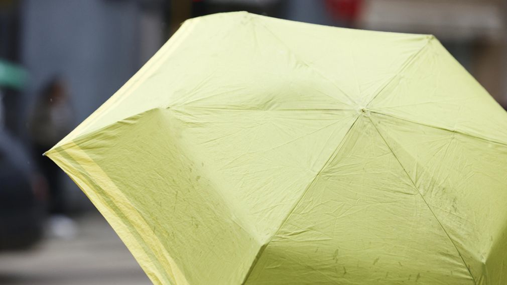 Желтый код угрозы ливней и града введен для Юго-Западной и Южной Болгарии