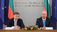 Премьер Желязков: Принятие евро не означает ухода от национальной валюты