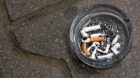 Уже более года откладывается запрет на курение в общественных местах