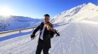 Васко Василев исполняет Вивальди под вершинами гор Пирин