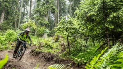 Всемирноизвестный велобайкер обновил "Боровец Байк Парк"
