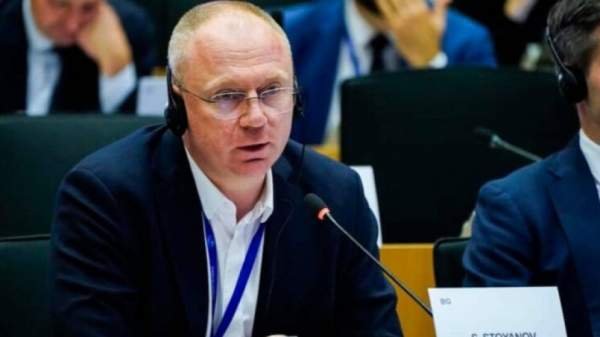 Евродепутат от партии 