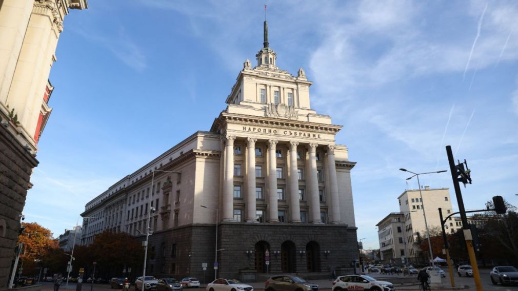 Партии сделали свои вступительные заявления в новом парламенте