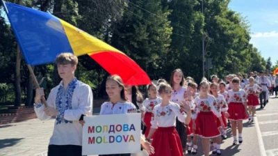 В селе Минерални-Бани проходит этнофестиваль &quot;Дети Балкан&quot;