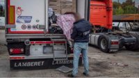 Обнаружили 80 кг конопли в грузовике, перевозившем мясо