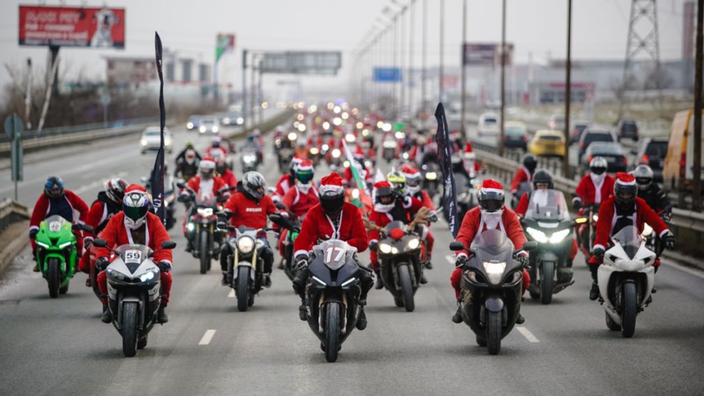 Сотни Дедушек Коледа отправятся на мотопробег по улицам Софии