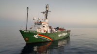 Ледокол организации Greenpeace прибудет в Бургас с экологической миссией