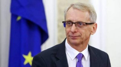 Премьер-министр обвинил партию "Возрождение" в призывах против демократии