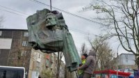 Обновляют памятник Христо Ботеву в Кишиневе
