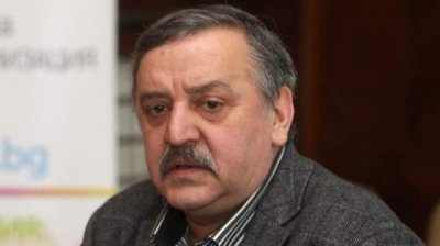 Кантарджиев: Увеличение числа новозаразившихся коронавирусом не связано с большим числом тестов