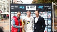 Любителям тенниса показали кубок турнира Sofia Open