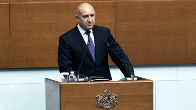 Радев предлагает, чтобы Болгария и Украина совместно построили АЭС &laquo;Белене&raquo;