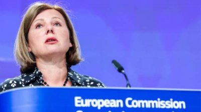 Зампредседателя ЕК Вера Йоурова: Кризисы повышают доверие к ЕС