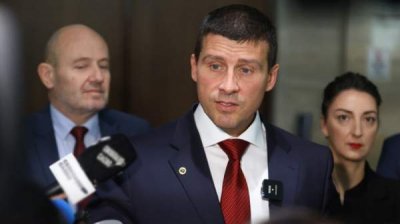 Антикоррупционная комиссия расследует схему мошенничества, связанную с партией &ldquo;Величие&rdquo;