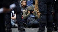 Микроавтобус с нелегальными мигрантами задержала полиция у Софии